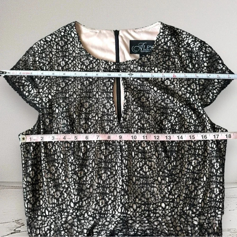 Alex Evenings All Over Lace A-Line Gown Dress Black Nude Size 14 - Picture 4 of 11